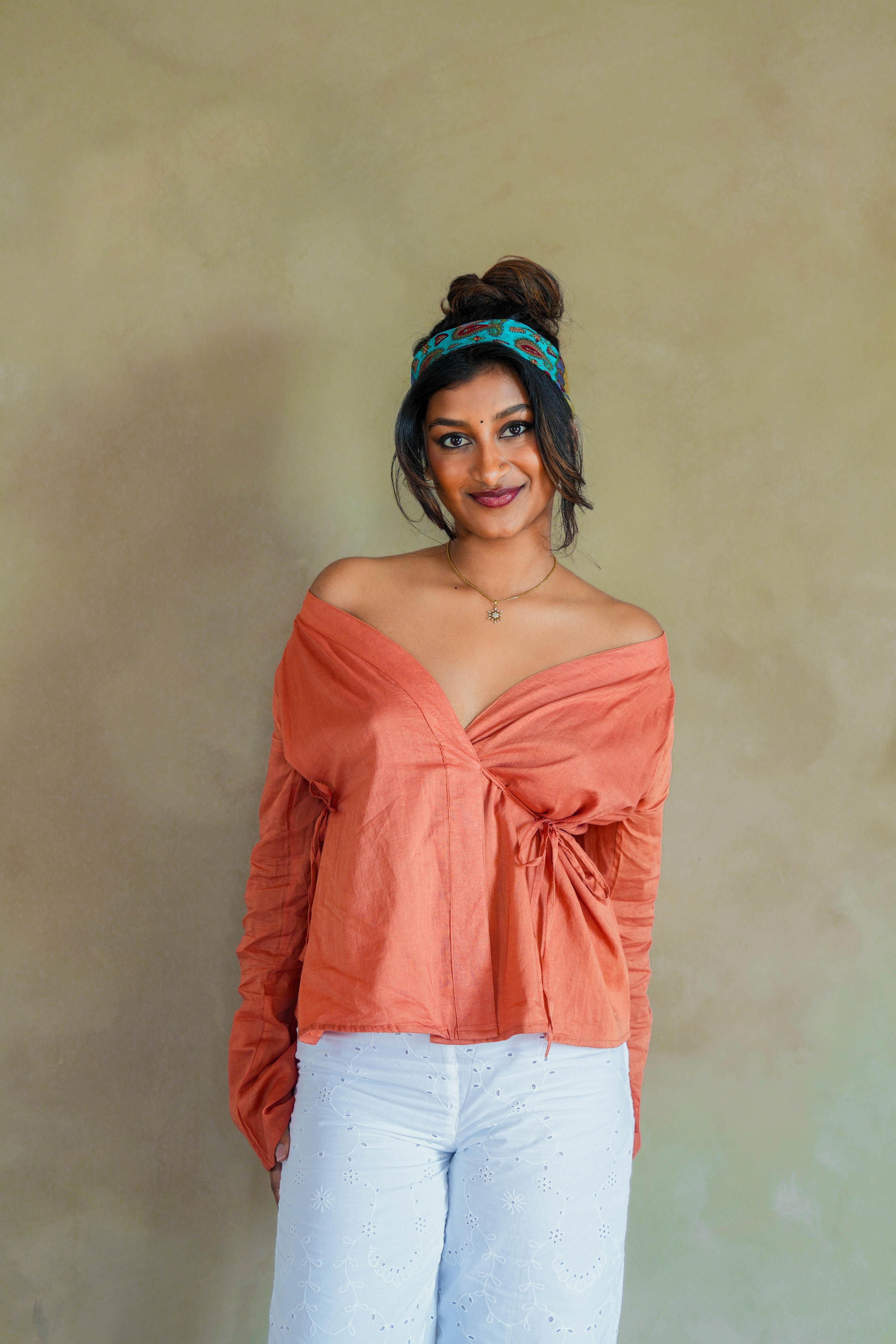 Zoya Top